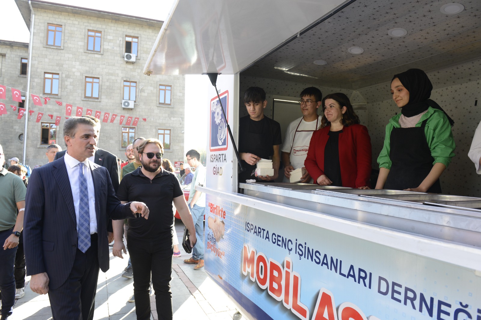 IGİAD’ın Mobil Aşevi Her Yerde