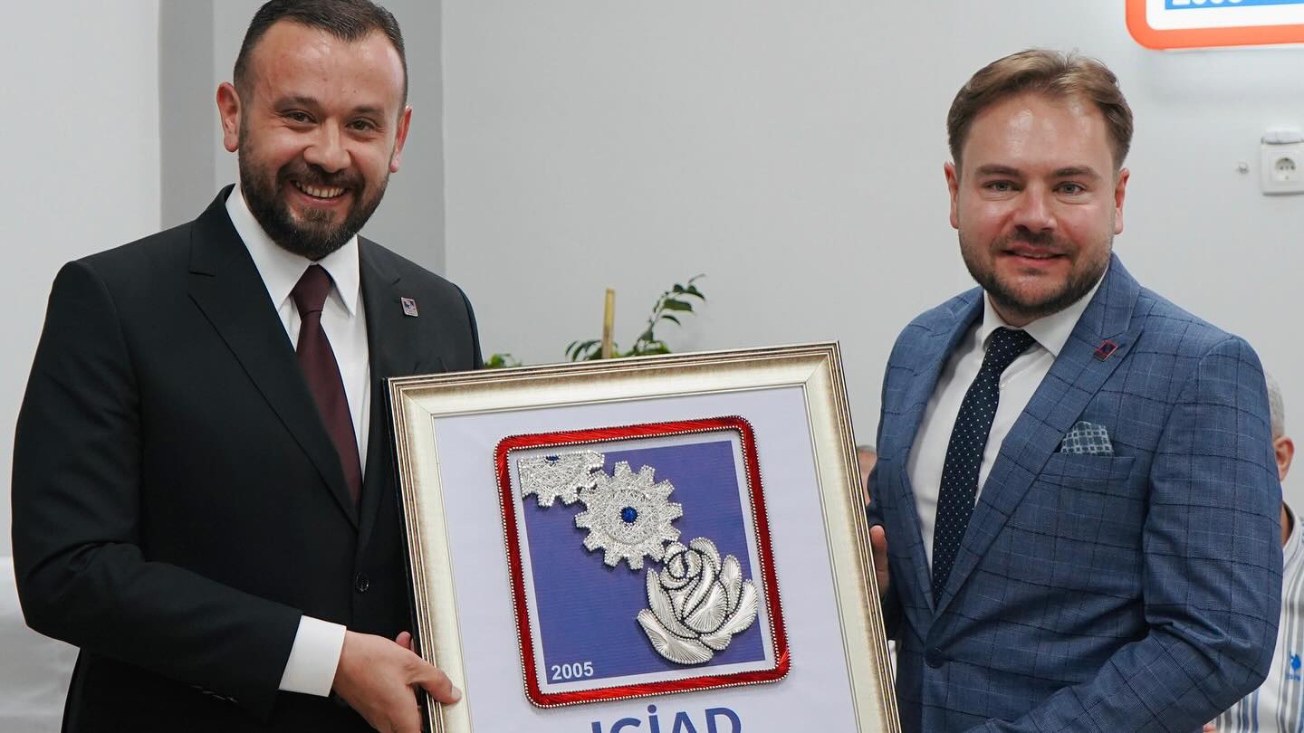 Isparta GİAD’da Bayrak Değişimi: Yeni Başkan Ahmet Yarar Oldu